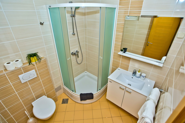 Bathroom 4, Apartments Maslina, Hvar