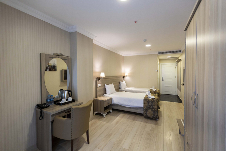 Bedroom 2, World Point Hotel, Bakırköy