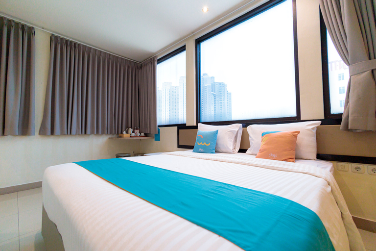 Bedroom 1, Sans Hotel Liv Ancol by RedDoorz, North Jakarta