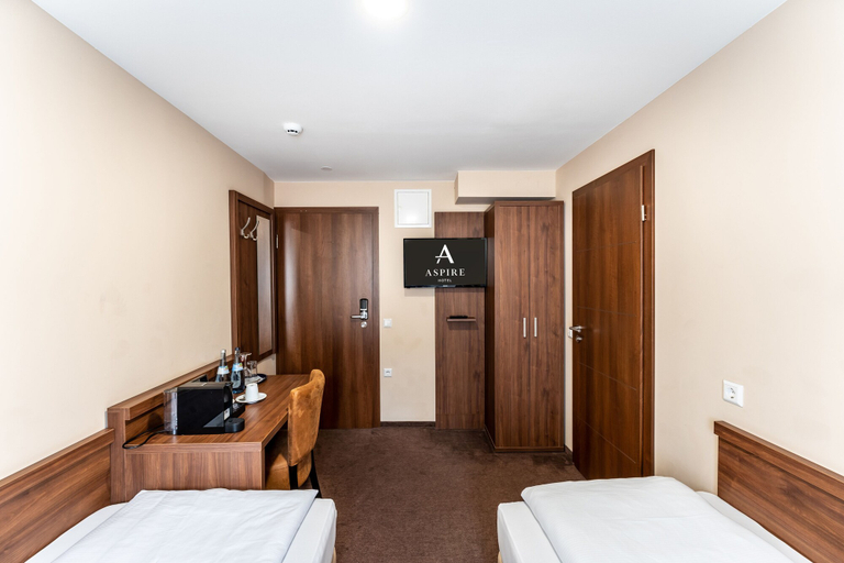 Bedroom 3, Aspire Castillo Reutlingen, Trademark Collection by Wyndham, Reutlingen
