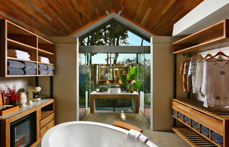 Bathroom 5, Villa Escape Burasari, Phuket Island