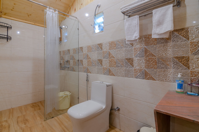 Bathroom 3, Natures Dreamland Holiday Resort, Nashik