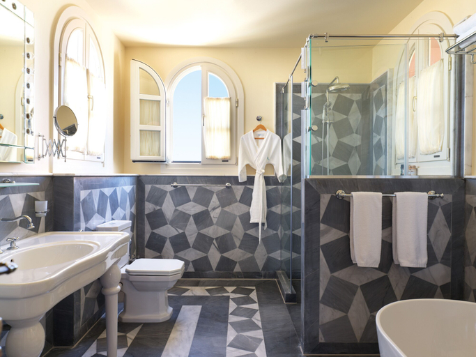 Bathroom 4, La Maison Bleue, Al-Ghurdaqah 2