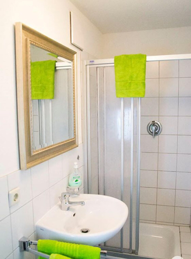 Bathroom 3, Schnyder Ranch, Ravensburg