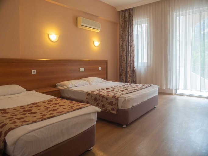 Bedroom 3, Alexius Beach Hotel, Antalya