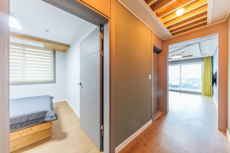 Bedroom 4, Heart Blue Road Town Pension, Yeongdeok