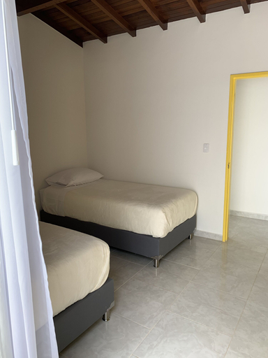 Bedroom, Apto muy bien ubicado- Home ARIS 401, Medellín