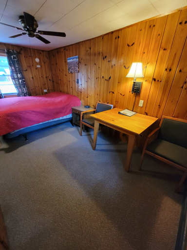Others 4, Two Rivers Motel and Cabins, Houghton
