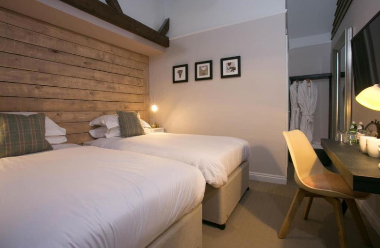 Bedroom 2, The Elephant at the Market, West Berkshire