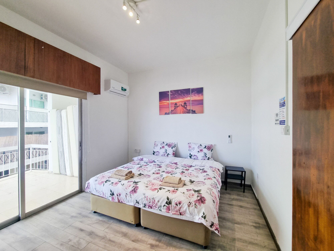 Bedroom 2, CityCenter Rooms Next to the Beach, Larnaca