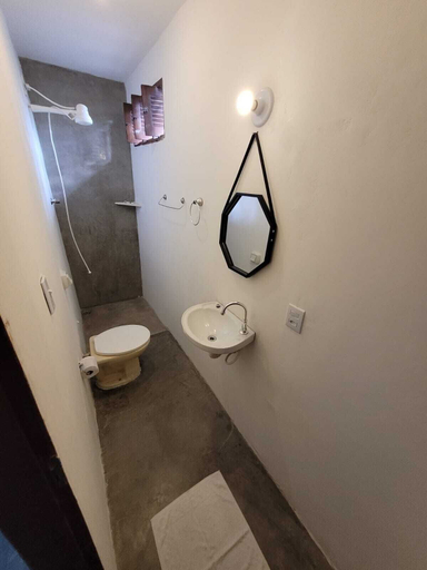 Bathroom 5, Pousada Praia de Ponta Negra, Natal