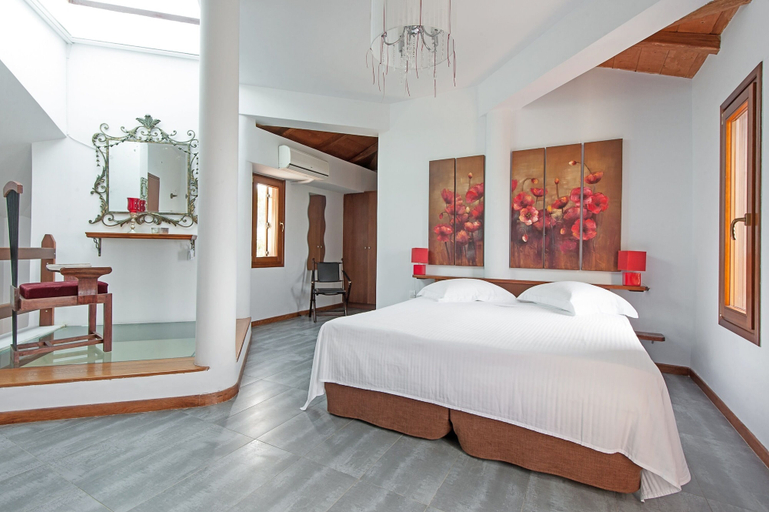 Bedroom 2, Poikilma Alonissos Villas, Thessaly