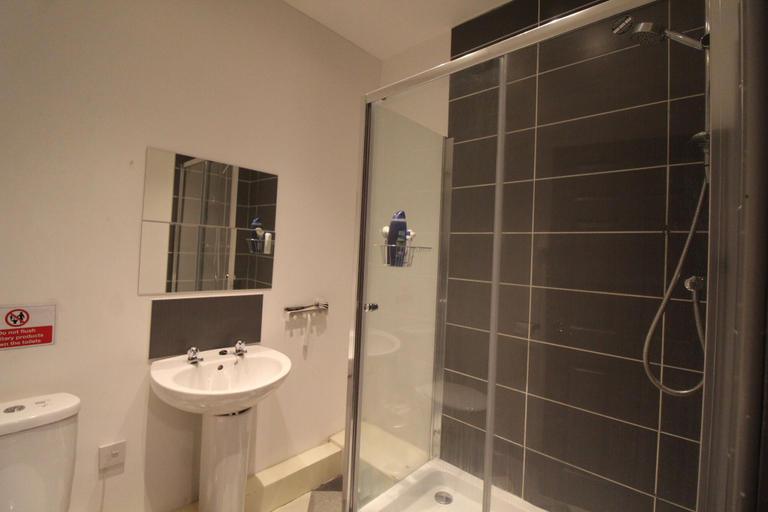 Bathroom, Rockcliffe House, Rotherham