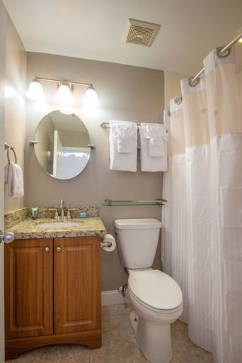 Bathroom 5, Hawks Cay Resort, Monroe