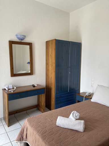 Bedroom 3, Pelagos Studios, South Aegean