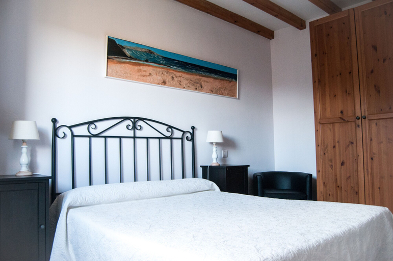 Bedroom 3, Apartamentos Corona, Cantabria