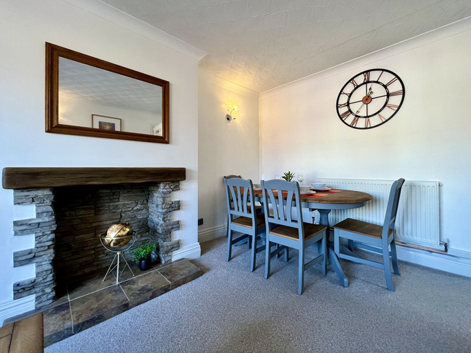 Others 4, Curzon House 2, Lincolnshire