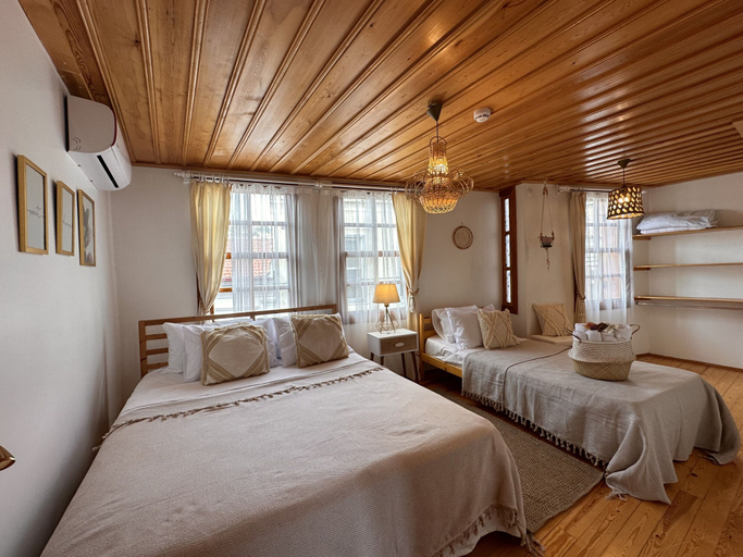 Bedroom 3, Hanole Guest House, Ayvalık