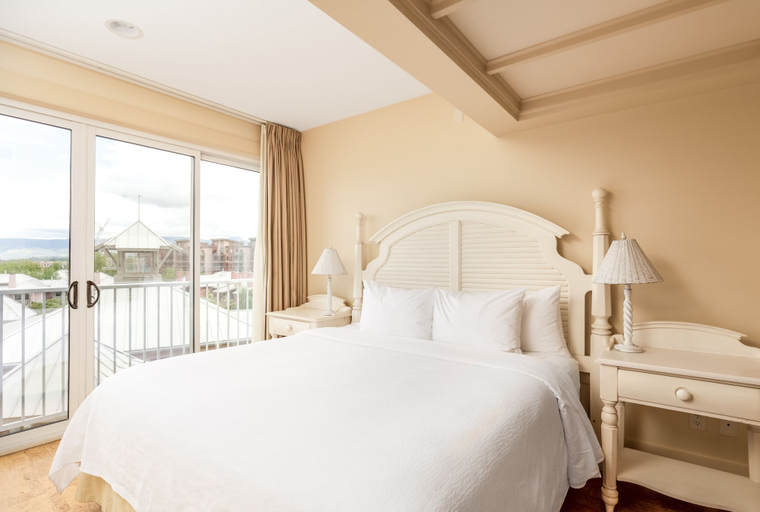 Bedroom 3, Hotel Eldorado at Eldorado Resort, Central Okanagan