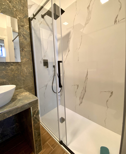 Bathroom 4, Casa Roma, Foggia