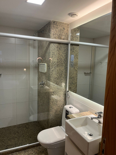 Bathroom 4, Hotel Cullinan Deluxe, Brasília