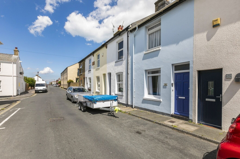 Exterior & Views, 2 b&b 40 Percent off Weekly Half Price Monthly, Kent