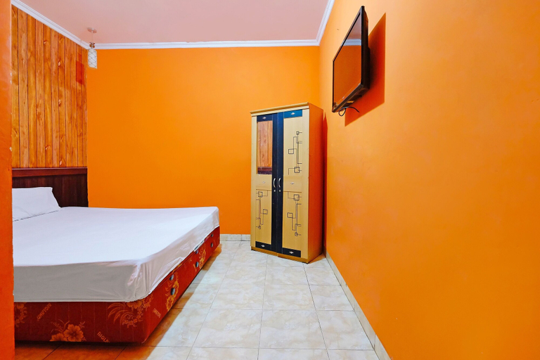 Bedroom 2, Hotel O Wisma Seruni Palopo, Palopo