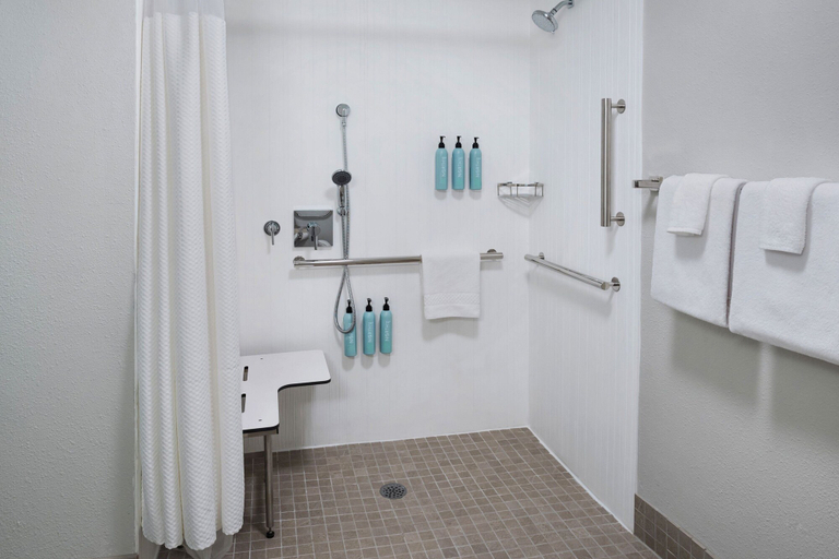 Bathroom 4, Courtyard New Haven Wallingford, New Haven