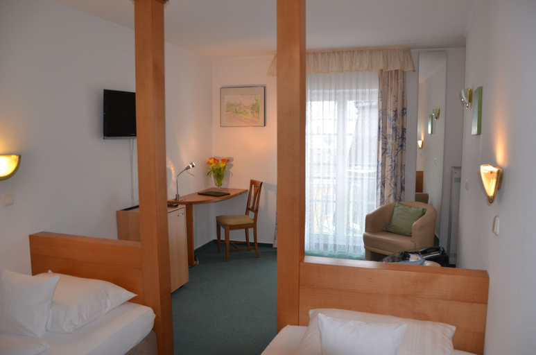 Bedroom 2, Huber´s Hotel, Baden-Baden