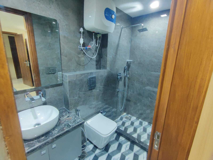 Bathroom, Covie East Of Kailash 52, Delhi