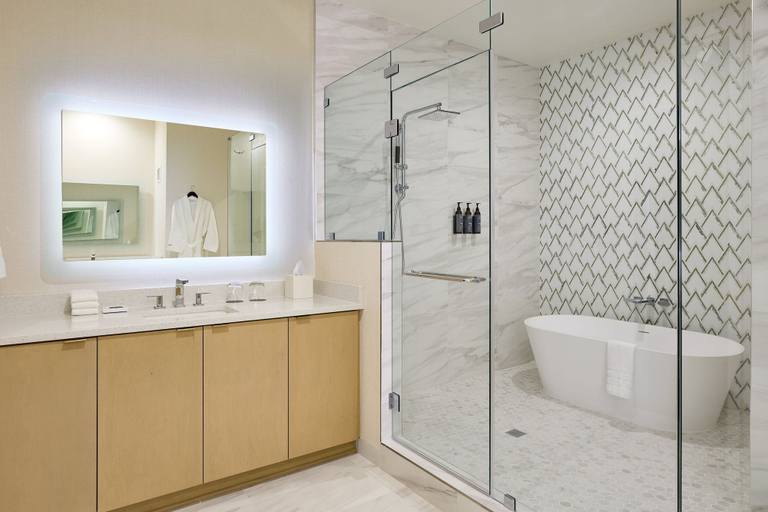 Bathroom 5, The Westin Raleigh-Durham Airport, Wake