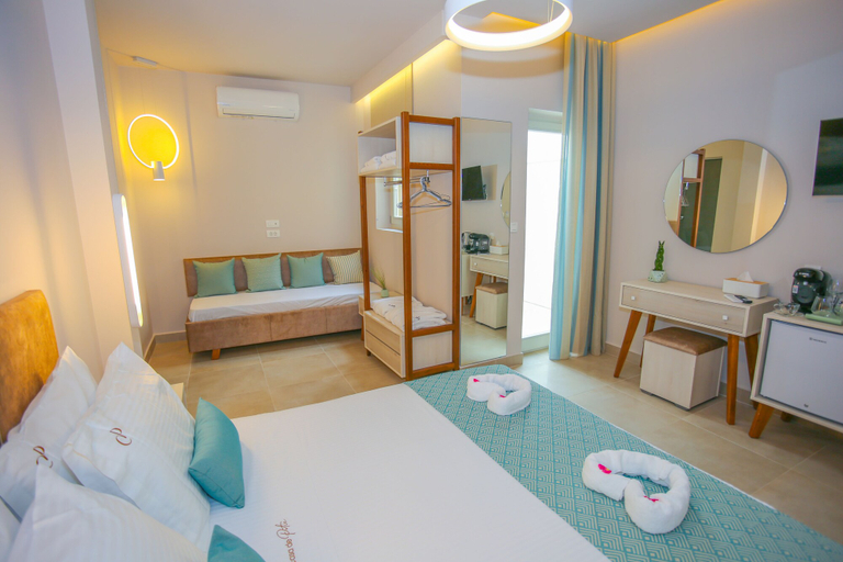 Bedroom 3, Casa de Potie, Crete
