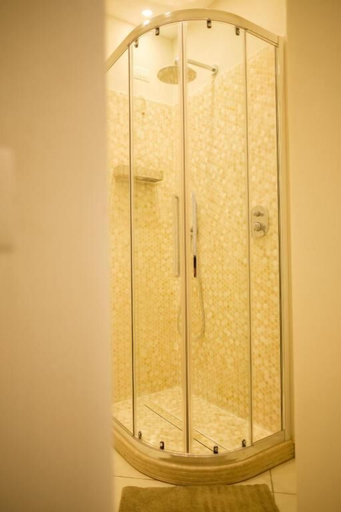 Bathroom 5, Villa Carlotta Minori, Salerno