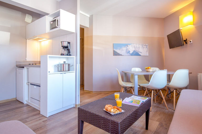 Dining Room 25
