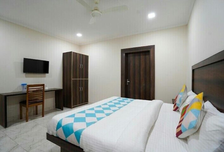 Bedroom 3, Hotel Midtown, Palwal
