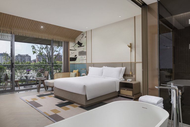 Bedroom 3, Holiday Inn Deqing Xinshi Ancient Town by IHG, Huzhou