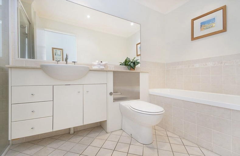 Bathroom 8