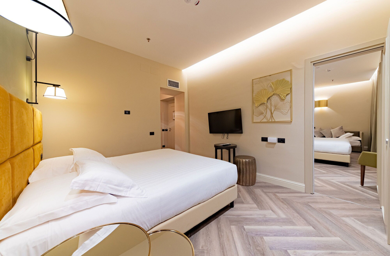Bedroom 2, Hotel Astoria, Genova