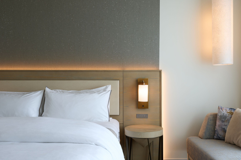 Bedroom 3, The Westin Raleigh-Durham Airport, Wake