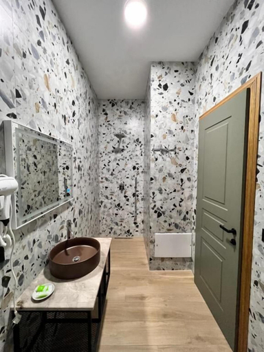 Bathroom 3, Happy Stay, Durrësit