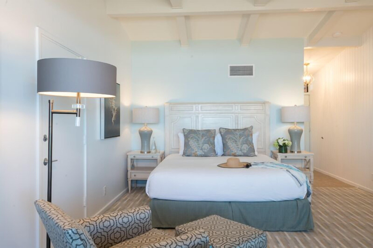 Bedroom 4, La Jolla Shores Hotel, San Diego