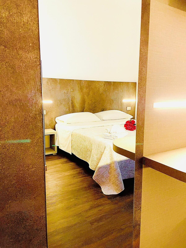 Bedroom 3, Hotel Okinawa, Rimini