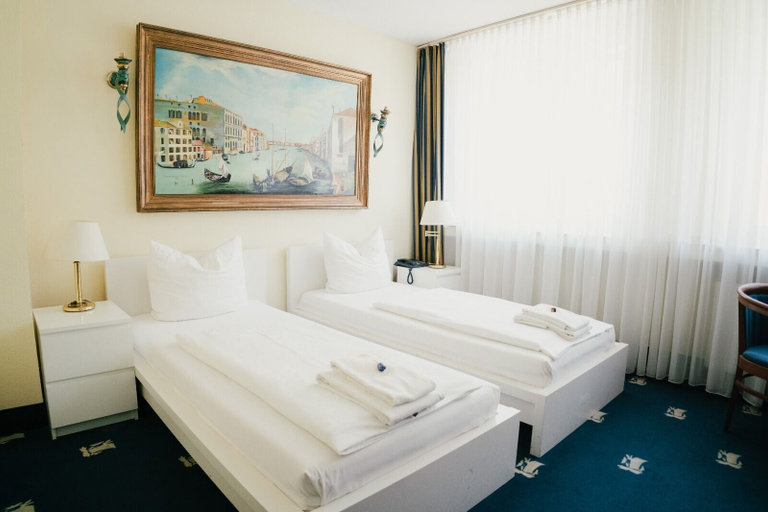 Bedroom 3, Hotel St. Georg, Düsseldorf