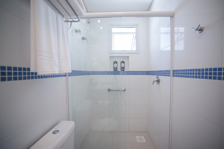 Bathroom 4, SLAVIERO  Ingleses Convention, Florianopolis