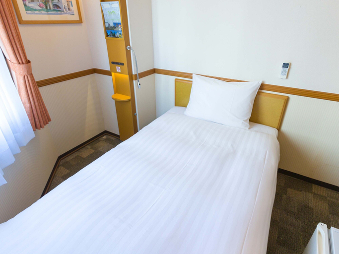 Bedroom 3, Toyoko Inn Okayama Station, Okayama