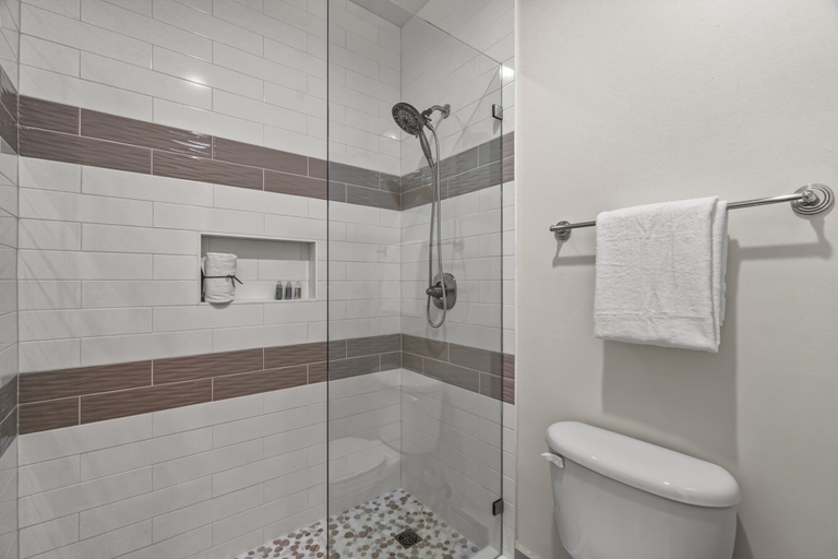 Bathroom 4, Villas at Seagrove by Panhandle Getaways, Walton