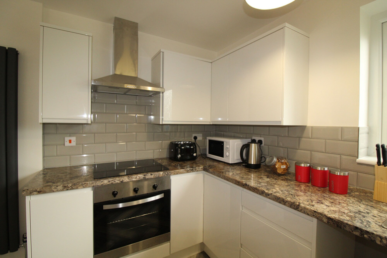 Others 5, Green Hil Apartment, Sheffield