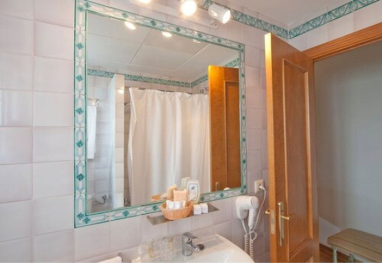 Bathroom 4, Hotel Alcántara, Sevilla