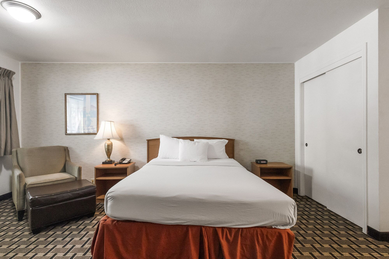 Bedroom 3, Northern Queen Inn, Nevada
