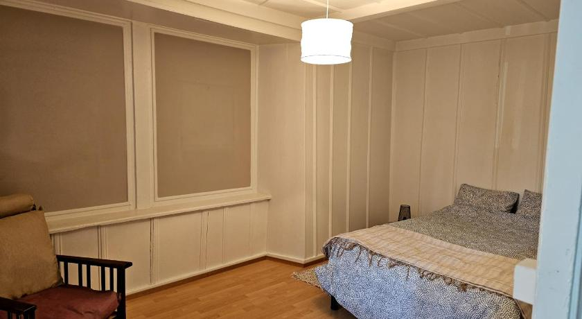 Bedroom 2, Auberge d antan du Lion d Or, Le Locle